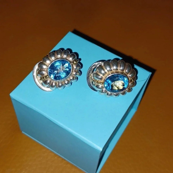 🌹Caviar Earrings 925 750 with blue topaz.  Has gold accents - Picture 1 of 6